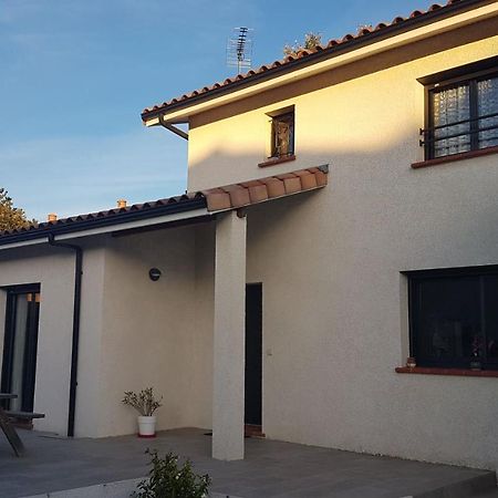 Grande Chambre Privee Avec Salle De Bain Et Wc Labarthe-sur-Leze Exterior foto